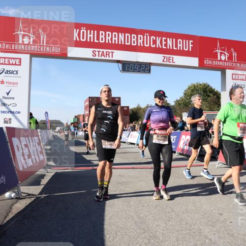03.10.2025 - Köhlbrandbrückenlauf Lena Gebhardt http://msf.ph/oto/9057791 03.10.2025 13:09:22 Ziel 4129, 4134, 4212, 4334, 4377, 4681, 5061, 5352, 5740, 6037, 6062, 6349, 6661, 6743 meine-sportfotos.de
