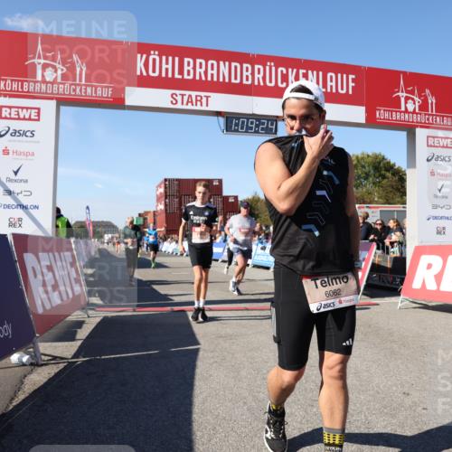 03.10.2025 - Köhlbrandbrückenlauf Lena Gebhardt http://msf.ph/oto/9057822 03.10.2025 13:09:24 Ziel 4129, 4134, 4212, 4334, 4681, 5061, 5352, 5740, 6037, 6062, 6349, 6661, 6743 meine-sportfotos.de