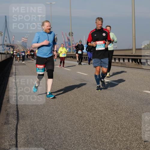 03.10.2025 - Köhlbrandbrückenlauf Fabian Wolf http://msf.ph/oto/9057848 03.10.2025 10:04:06 Position 3 1664, 3405 meine-sportfotos.de