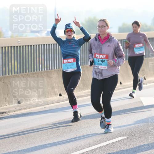 03.10.2025 - Köhlbrandbrückenlauf Lena Gebhardt http://msf.ph/oto/9057866 03.10.2025 09:18:10 Position 1 822, 3778, 1864 meine-sportfotos.de