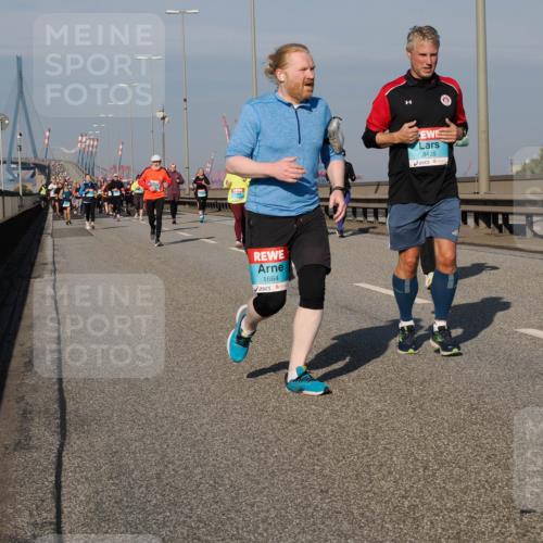 03.10.2025 - Köhlbrandbrückenlauf Fabian Wolf http://msf.ph/oto/9057887 03.10.2025 10:04:07 Position 3 1664, 3405 meine-sportfotos.de