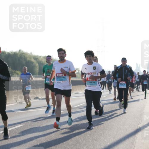 03.10.2025 - Köhlbrandbrückenlauf Jannik Wohlers http://msf.ph/oto/9057933 03.10.2025 09:13:50 Position 3 3789, 3338, 24, 1112 meine-sportfotos.de
