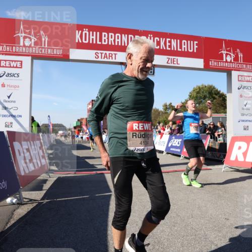 03.10.2025 - Köhlbrandbrückenlauf Lena Gebhardt http://msf.ph/oto/9057940 03.10.2025 13:09:28 Ziel 4129, 4134, 4212, 4298, 4681, 5061, 5352, 5813, 6062, 6349, 6481, 6661, 6667, 6743 meine-sportfotos.de
