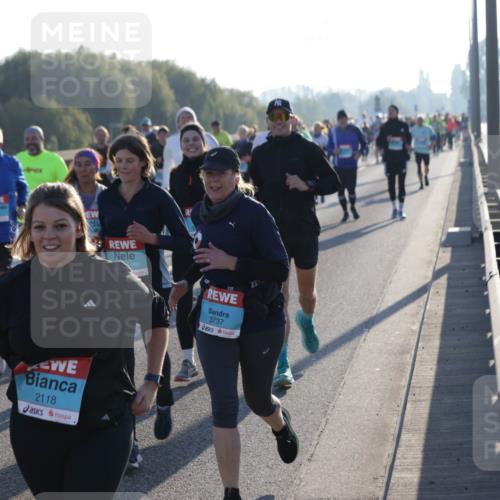 03.10.2025 - Köhlbrandbrückenlauf Jannik Wohlers http://msf.ph/oto/9057953 03.10.2025 09:21:29 Position 3 1726, 2118, 3737 meine-sportfotos.de