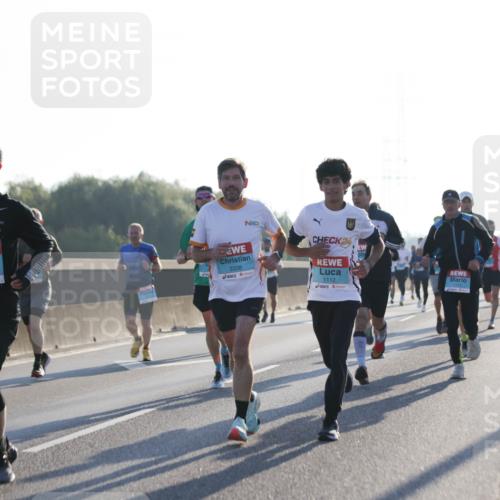 03.10.2025 - Köhlbrandbrückenlauf Jannik Wohlers http://msf.ph/oto/9057966 03.10.2025 09:13:51 Position 3 3789, 24, 3338, 1112 meine-sportfotos.de