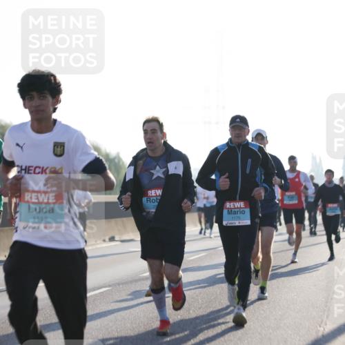 03.10.2025 - Köhlbrandbrückenlauf Jannik Wohlers http://msf.ph/oto/9057993 03.10.2025 09:13:51 Position 3 24, 1112, 29, 1175, 228 meine-sportfotos.de