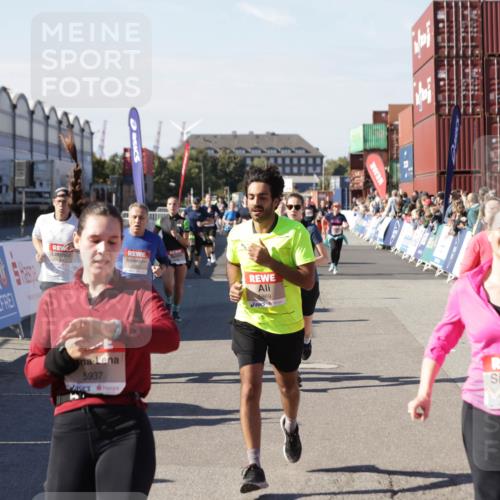 03.10.2025 - Köhlbrandbrückenlauf Jannik Wohlers http://msf.ph/oto/9058021 03.10.2025 13:11:43 Ziel 4158, 4178, 4353, 4354, 4427, 4469, 4501, 4538, 4568, 4617, 4736, 4777, 4782, 4799, 4845, 5097, 5866, 5869, 5937, 6217, 6218, 6517, 6622, 6689 meine-sportfotos.de
