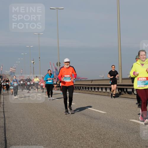 03.10.2025 - Köhlbrandbrückenlauf Fabian Wolf http://msf.ph/oto/9058029 03.10.2025 10:04:13 Position 3 3577, 2235 meine-sportfotos.de