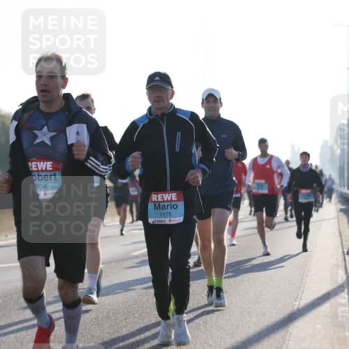 03.10.2025 - Köhlbrandbrückenlauf Jannik Wohlers http://msf.ph/oto/9058068 03.10.2025 09:13:53 Position 3 934, 1175 meine-sportfotos.de