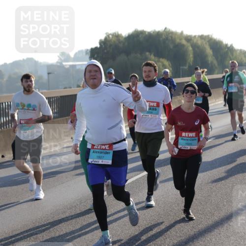 03.10.2025 - Köhlbrandbrückenlauf Jannik Wohlers http://msf.ph/oto/9058094 03.10.2025 09:21:32 Position 3 0, 3276, 1927, 3208, 1920 meine-sportfotos.de