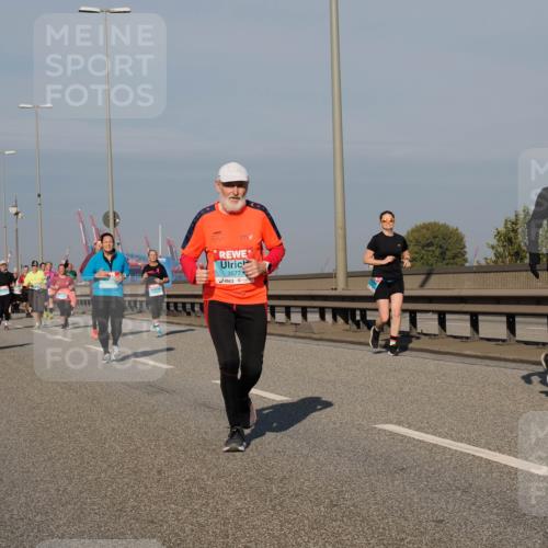 03.10.2025 - Köhlbrandbrückenlauf Fabian Wolf http://msf.ph/oto/9058104 03.10.2025 10:04:15 Position 3 3577, 2683 meine-sportfotos.de