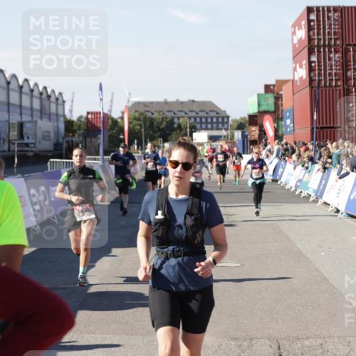 03.10.2025 - Köhlbrandbrückenlauf Jannik Wohlers http://msf.ph/oto/9058111 03.10.2025 13:11:45 Ziel 4158, 4178, 4353, 4354, 4469, 4538, 4568, 4617, 4736, 4777, 4782, 4799, 4845, 5097, 5866, 5869, 5937, 6033, 6048, 6049, 6217, 6218, 6517, 6622, 6689 meine-sportfotos.de