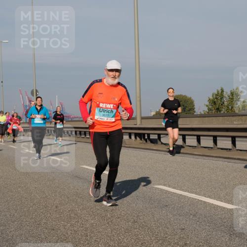 03.10.2025 - Köhlbrandbrückenlauf Fabian Wolf http://msf.ph/oto/9058119 03.10.2025 10:04:15 Position 3 3577, 2683 meine-sportfotos.de