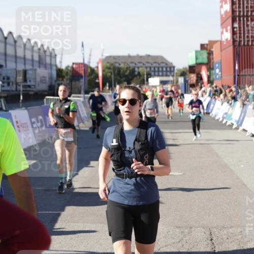 03.10.2025 - Köhlbrandbrückenlauf Jannik Wohlers http://msf.ph/oto/9058128 03.10.2025 13:11:46 Ziel 4178, 4353, 4354, 4469, 4538, 4568, 4617, 4736, 4777, 4782, 4799, 4845, 5097, 5866, 5869, 5937, 6033, 6048, 6049, 6217, 6218, 6517, 6622, 6689 meine-sportfotos.de