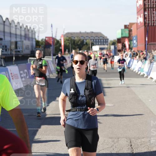 03.10.2025 - Köhlbrandbrückenlauf Jannik Wohlers http://msf.ph/oto/9058131 03.10.2025 13:11:46 Ziel 4178, 4353, 4354, 4469, 4538, 4568, 4617, 4736, 4777, 4782, 4799, 4845, 5097, 5866, 5869, 5937, 6033, 6048, 6049, 6217, 6218, 6517, 6622, 6689 meine-sportfotos.de