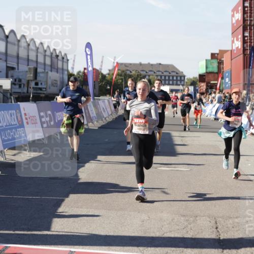 03.10.2025 - Köhlbrandbrückenlauf Jannik Wohlers http://msf.ph/oto/9058216 03.10.2025 13:11:48 Ziel 4178, 4353, 4354, 4469, 4568, 4685, 4736, 4782, 5097, 5396, 5426, 5866, 5869, 5937, 6033, 6048, 6049, 6217, 6218, 6622, 6689 meine-sportfotos.de
