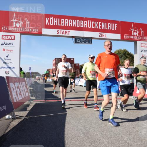 03.10.2025 - Köhlbrandbrückenlauf Lena Gebhardt http://msf.ph/oto/9058226 03.10.2025 13:09:37 Ziel 4262, 4298, 4358, 4365, 4502, 4614, 5803, 5813, 5907, 6379, 6438, 6481, 6667, 6803 meine-sportfotos.de
