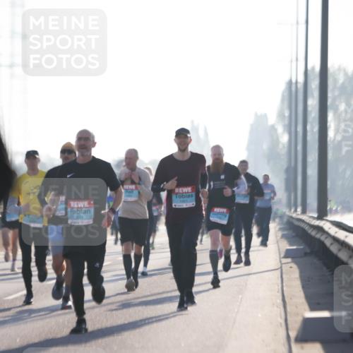 03.10.2025 - Köhlbrandbrückenlauf Jannik Wohlers http://msf.ph/oto/9058228 03.10.2025 09:13:57 Position 3 3211, 1421 meine-sportfotos.de