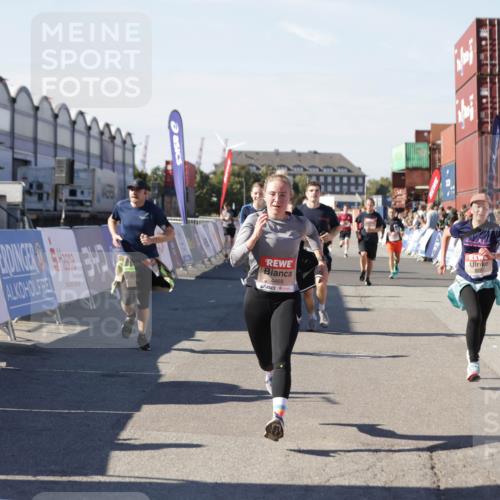 03.10.2025 - Köhlbrandbrückenlauf Jannik Wohlers http://msf.ph/oto/9058233 03.10.2025 13:11:49 Ziel 4100, 4101, 4178, 4353, 4354, 4469, 4568, 4685, 4736, 4782, 5097, 5396, 5426, 5866, 5869, 5937, 6033, 6048, 6049, 6622 meine-sportfotos.de