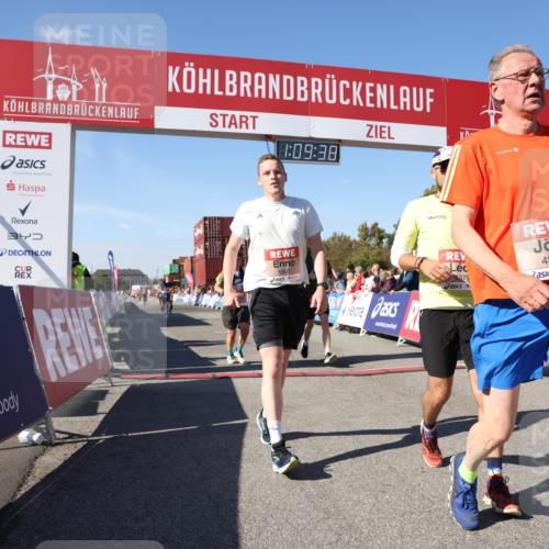 03.10.2025 - Köhlbrandbrückenlauf Lena Gebhardt http://msf.ph/oto/9058264 03.10.2025 13:09:38 Ziel 4262, 4298, 4358, 4365, 4502, 4614, 5803, 5813, 5907, 6379, 6438, 6481, 6667, 6803 meine-sportfotos.de