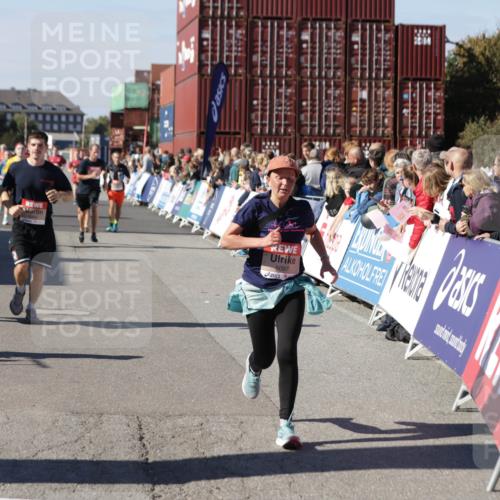 03.10.2025 - Köhlbrandbrückenlauf Jannik Wohlers http://msf.ph/oto/9058267 03.10.2025 13:11:50 Ziel 4100, 4101, 4178, 4353, 4354, 4469, 4568, 4685, 4736, 4782, 5097, 5396, 5426, 5866, 5869, 5937, 6033, 6048, 6049, 6622, 6763 meine-sportfotos.de
