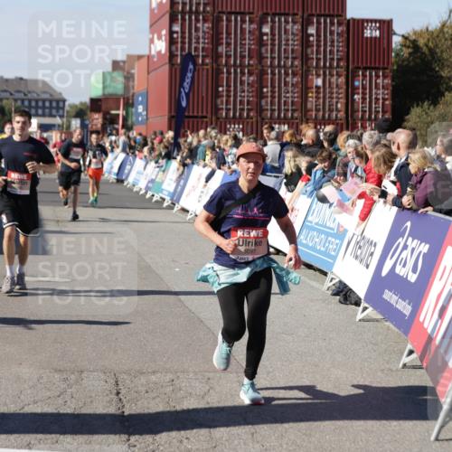 03.10.2025 - Köhlbrandbrückenlauf Jannik Wohlers http://msf.ph/oto/9058274 03.10.2025 13:11:50 Ziel 4100, 4101, 4178, 4353, 4354, 4469, 4568, 4685, 4736, 4782, 5097, 5396, 5426, 5866, 5869, 5937, 6033, 6048, 6049, 6622, 6763 meine-sportfotos.de