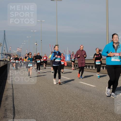 03.10.2025 - Köhlbrandbrückenlauf Fabian Wolf http://msf.ph/oto/9058297 03.10.2025 10:04:19 Position 3 3, 2315 meine-sportfotos.de