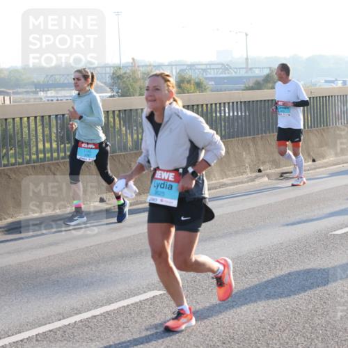 03.10.2025 - Köhlbrandbrückenlauf Lena Gebhardt http://msf.ph/oto/9058357 03.10.2025 09:18:25 Position 1 3797, 3625 meine-sportfotos.de