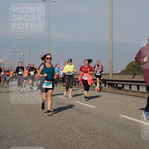 03.10.2025 - Köhlbrandbrückenlauf Fabian Wolf http://msf.ph/oto/9058397 03.10.2025 10:04:23 Position 3 2075 meine-sportfotos.de