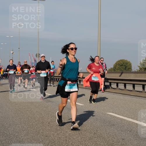 03.10.2025 - Köhlbrandbrückenlauf Fabian Wolf http://msf.ph/oto/9058457 03.10.2025 10:04:24 Position 3 2075, 2008 meine-sportfotos.de