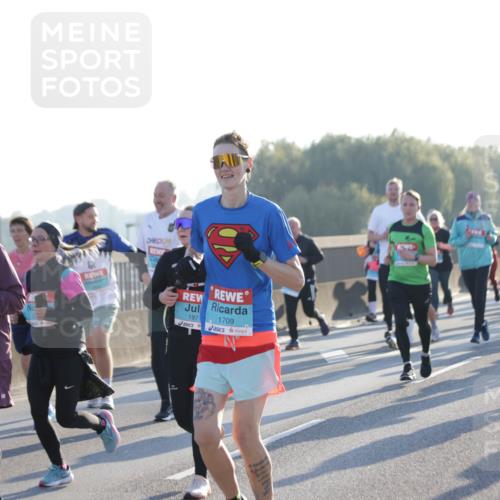 03.10.2025 - Köhlbrandbrückenlauf Jannik Wohlers http://msf.ph/oto/9058470 03.10.2025 09:21:48 Position 3 24, 1709, 197 meine-sportfotos.de