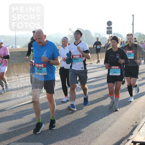 03.10.2025 - Köhlbrandbrückenlauf Lena Gebhardt http://msf.ph/oto/9058523 03.10.2025 09:18:29 Position 1 1516, 204, 5, 3250, 3842, 1623 meine-sportfotos.de