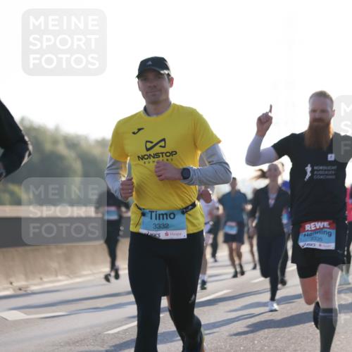 03.10.2025 - Köhlbrandbrückenlauf Jannik Wohlers http://msf.ph/oto/9058531 03.10.2025 09:14:04 Position 3 3414, 3332, 3335 meine-sportfotos.de