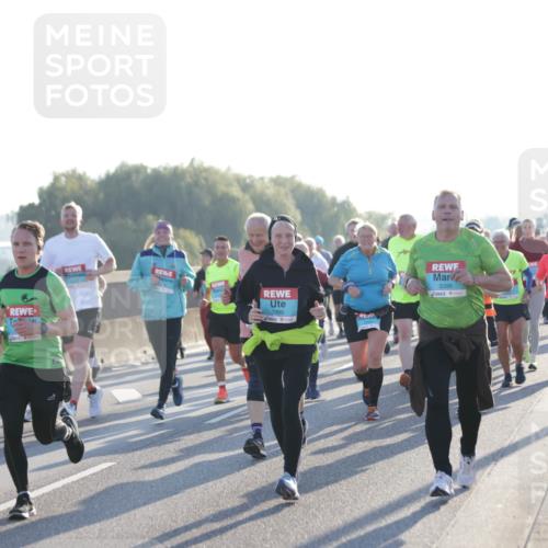 03.10.2025 - Köhlbrandbrückenlauf Jannik Wohlers http://msf.ph/oto/9058535 03.10.2025 09:21:50 Position 3 3399, 3398 meine-sportfotos.de