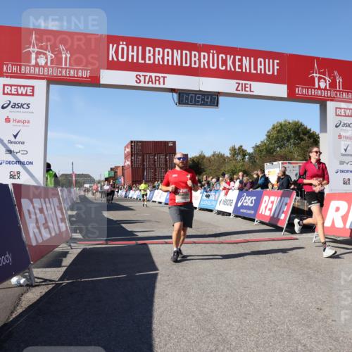 03.10.2025 - Köhlbrandbrückenlauf Lena Gebhardt http://msf.ph/oto/9058562 03.10.2025 13:09:47 Ziel 4262, 4502, 4614, 4625, 5520, 5941, 6308, 6659, 6803 meine-sportfotos.de