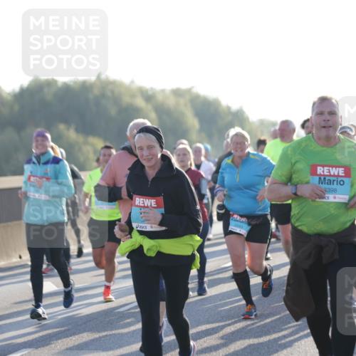 03.10.2025 - Köhlbrandbrückenlauf Jannik Wohlers http://msf.ph/oto/9058575 03.10.2025 09:21:50 Position 3 2243, 398 meine-sportfotos.de