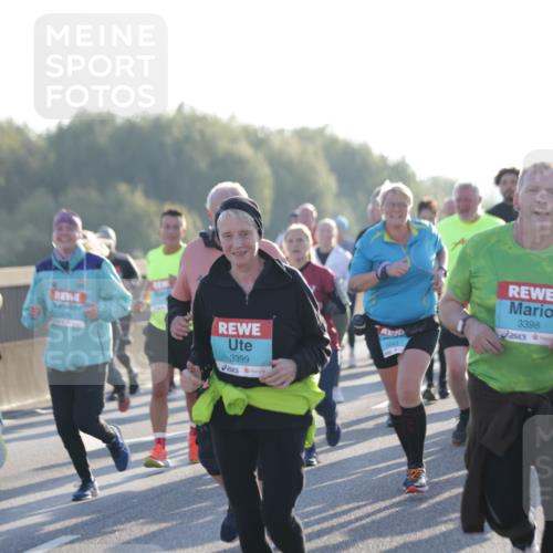 03.10.2025 - Köhlbrandbrückenlauf Jannik Wohlers http://msf.ph/oto/9058584 03.10.2025 09:21:51 Position 3 3399, 2243, 3398 meine-sportfotos.de