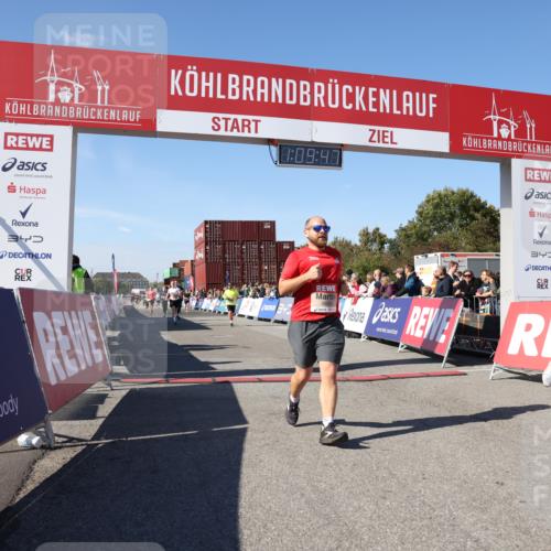 03.10.2025 - Köhlbrandbrückenlauf Lena Gebhardt http://msf.ph/oto/9058593 03.10.2025 13:09:48 Ziel 4262, 4502, 4625, 4718, 4837, 5520, 5941, 6308, 6659, 6803 meine-sportfotos.de