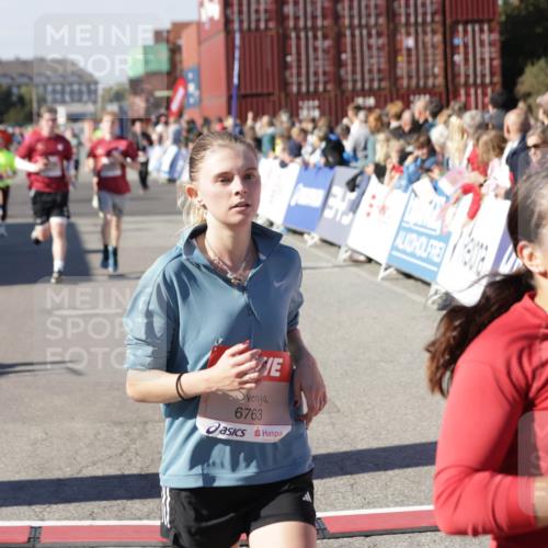 03.10.2025 - Köhlbrandbrückenlauf Jannik Wohlers http://msf.ph/oto/9058598 03.10.2025 13:11:58 Ziel 4100, 4101, 4469, 4685, 5097, 5396, 5426, 5856, 5910, 5911, 5927, 6033, 6048, 6049, 6184, 6763, 6796 meine-sportfotos.de