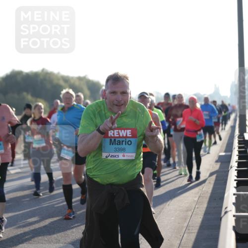 03.10.2025 - Köhlbrandbrückenlauf Jannik Wohlers http://msf.ph/oto/9058604 03.10.2025 09:21:52 Position 3 3399, 3398 meine-sportfotos.de