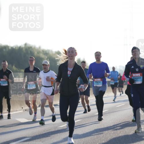 03.10.2025 - Köhlbrandbrückenlauf Jannik Wohlers http://msf.ph/oto/9058622 03.10.2025 09:14:06 Position 3 10 meine-sportfotos.de