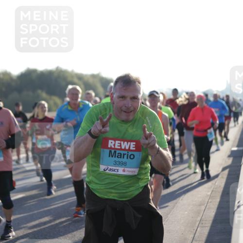 03.10.2025 - Köhlbrandbrückenlauf Jannik Wohlers http://msf.ph/oto/9058623 03.10.2025 09:21:52 Position 3 9, 3092, 3398 meine-sportfotos.de