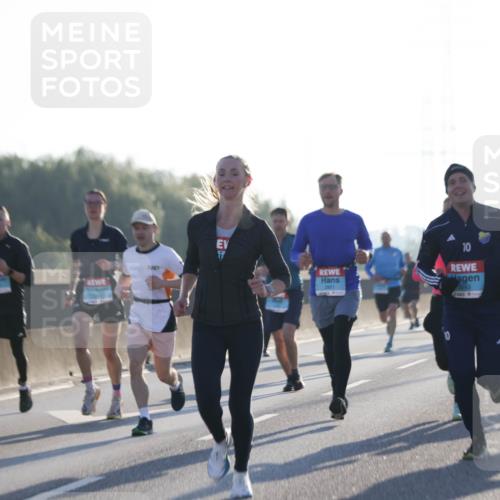 03.10.2025 - Köhlbrandbrückenlauf Jannik Wohlers http://msf.ph/oto/9058627 03.10.2025 09:14:06 Position 3 10 meine-sportfotos.de