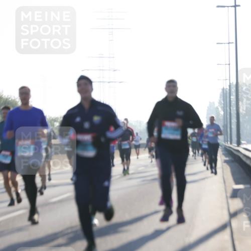 03.10.2025 - Köhlbrandbrückenlauf Jannik Wohlers http://msf.ph/oto/9058651 03.10.2025 09:14:06 Position 3  meine-sportfotos.de