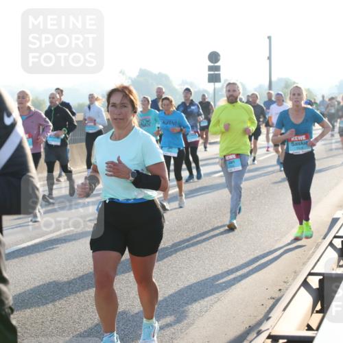 03.10.2025 - Köhlbrandbrückenlauf Lena Gebhardt http://msf.ph/oto/9058674 03.10.2025 09:18:33 Position 1 89 meine-sportfotos.de