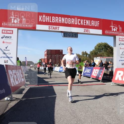 03.10.2025 - Köhlbrandbrückenlauf Lena Gebhardt http://msf.ph/oto/9058716 03.10.2025 13:09:52 Ziel 4260, 4502, 4625, 4718, 4837, 5520, 5763, 5941, 6308, 6659, 6750 meine-sportfotos.de