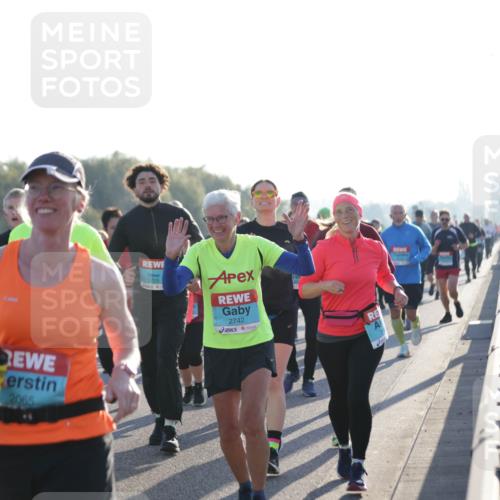 03.10.2025 - Köhlbrandbrückenlauf Jannik Wohlers http://msf.ph/oto/9058721 03.10.2025 09:21:54 Position 3 2065, 2742 meine-sportfotos.de
