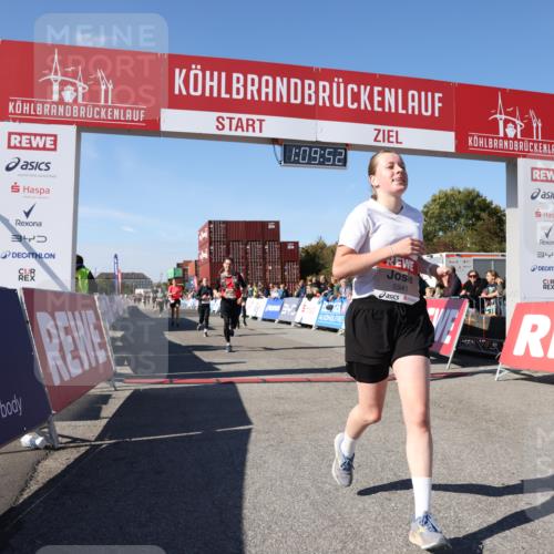 03.10.2025 - Köhlbrandbrückenlauf Lena Gebhardt http://msf.ph/oto/9058727 03.10.2025 13:09:52 Ziel 4260, 4502, 4625, 4718, 4837, 5520, 5763, 5941, 6308, 6659, 6750 meine-sportfotos.de