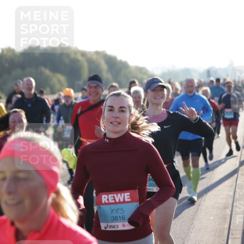 03.10.2025 - Köhlbrandbrückenlauf Jannik Wohlers http://msf.ph/oto/9058801 03.10.2025 09:21:56 Position 3 3816, 205 meine-sportfotos.de