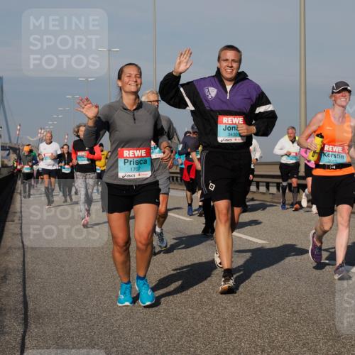 03.10.2025 - Köhlbrandbrückenlauf Fabian Wolf http://msf.ph/oto/9058802 03.10.2025 10:04:33 Position 3 1707, 3430, 2065 meine-sportfotos.de